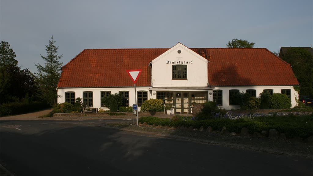 Bennetgård - Bauwerk