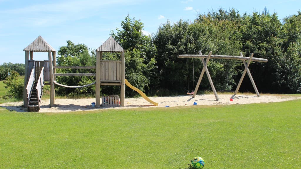 Passender Dorfurlaub - Spielplatz