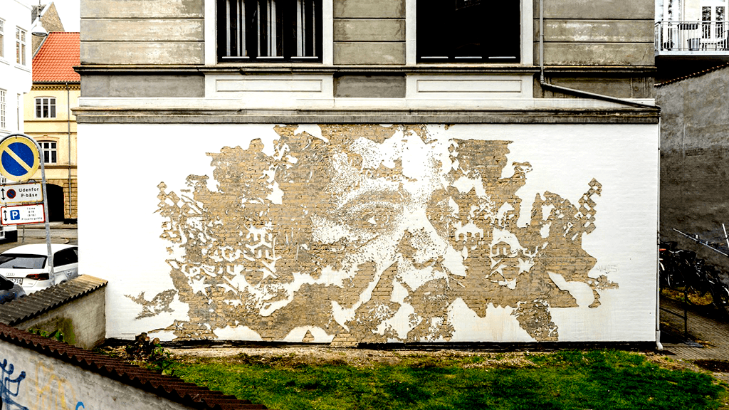 Street art "Out in the Open" - Vhils - Christiansgade 1A